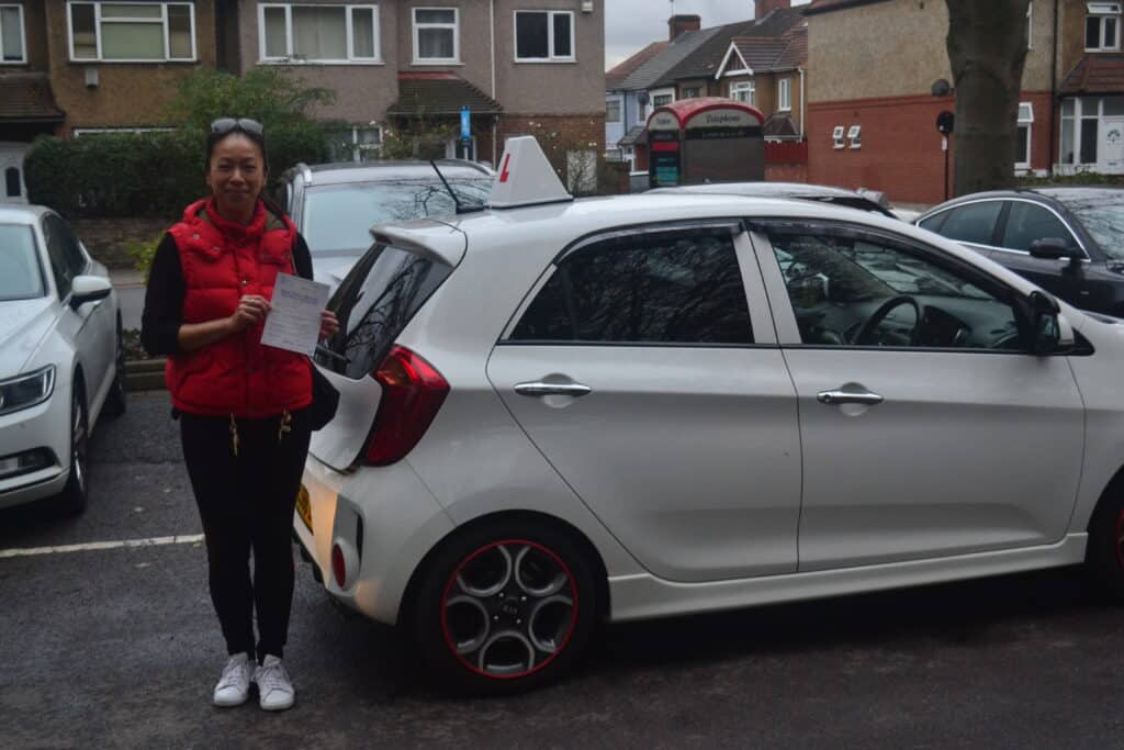 Automatic Driving Lessons Winchmore Hill. Amy passed first time with Drive with Nik.