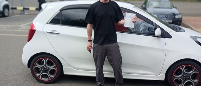 Driving Lessons North London. Rob passed first time with Drive with Nik.