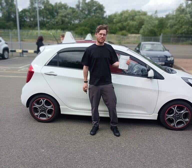 Driving Lessons North London. Rob passed 1st time.